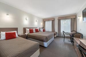 Katil atau katil-katil dalam bilik di Comfort Inn Heritage Wagga +16 gambar