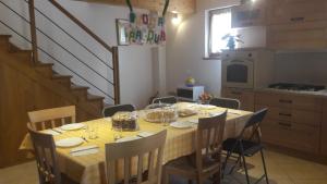 A kitchen or kitchenette at Casa Rosetta