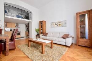 Posedenie v ubytovaní Luxury Apartment by Hi5 - Havas Street