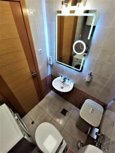 Koupelna v ubytování Apartment Makarska, panoramic sea & mountains view, Čuček