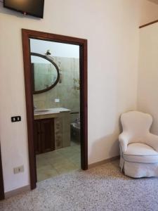 Ένα μπάνιο στο San Benedetto