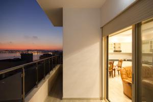Afbeelding uit fotogalerij van Adriatic Seaview Apartment in Durrës