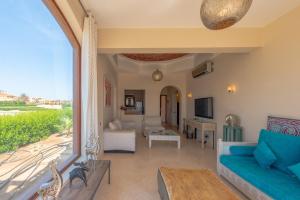Foto dalla galleria di Scenic Views 3 bedroom Villa with private jacuzzi in Sabina a Hurghada
