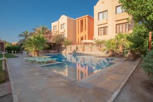 The swimming pool at or close to El gouna South Marina Townhouse Apartment 3 bedrooms