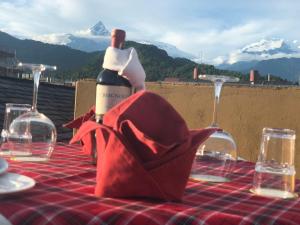 Ein allgemeiner Bergblick oder ein Berglick von des Resorts aus