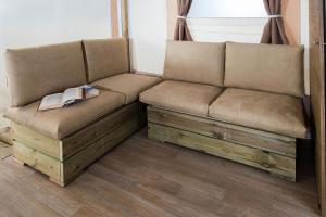 A seating area at Camping Village Mar y Sierra