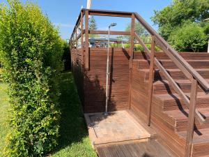Сад в John Sea Suites