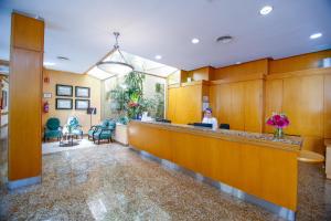 Lobbyn eller receptionsområdet på Mainake Costa del Sol