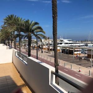 Foto da galeria de Apartamentos Mar i Vent Puerto de La Savina Formentera em La Savina