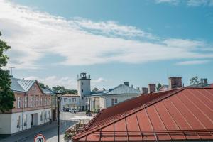Nespecifikovaný výhled na destinaci Haapsalu nebo výhled na město při pohledu z penzionu