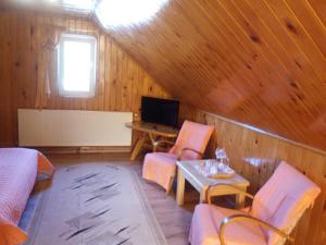 Μια τηλεόραση ή/και κέντρο ψυχαγωγίας στο Casa Elena +18 φωτογραφίες