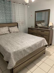 Postel nebo postele na pokoji v ubytování Los Pinos House