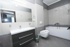 Koupelna v ubytování Hotel Emi