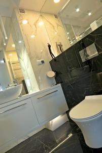 Kúpeľňa v ubytovaní Blue Velvet Premium Apartments II