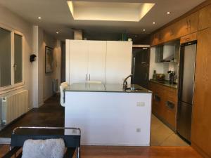 Nhà bếp/bếp nhỏ tại Old Town & River (Casco Viejo Bilbao) E-BI 1138 +11 ảnh