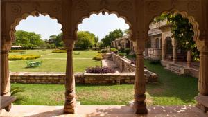Zahrada ubytování Neemrana's - Deo Bagh