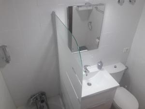 Kúpeľňa v ubytovaní Burrero Seasight + 34 fotografií