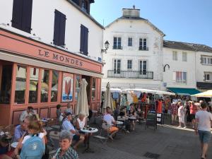Foto da galeria de Neuf et haut de gamme au coeur du Pouliguen boutiques port et plage a pied em Le Pouliguen