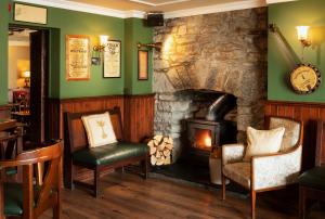 Posezení v ubytování Hylands Burren Hotel