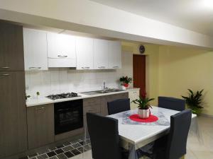 Foto dalla galleria di Casa Vacanza The Sisters House Pompei a Pompei