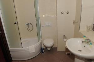 Ένα μπάνιο στο Kaštel Hotel