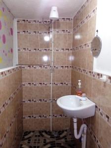 Kylpyhuone majoituspaikassa Casa LLEMO