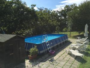 Bazén v ubytování Agriturismo Attulaio nebo v jeho okolí