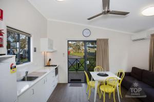 Foto da galeria de Horsham Riverside Caravan Park em Horsham