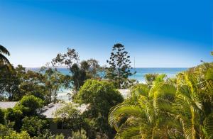 Afbeelding uit fotogalerij van Allambi Apartment 1, 25 Allambi Rise, Little Cove in Noosa Heads