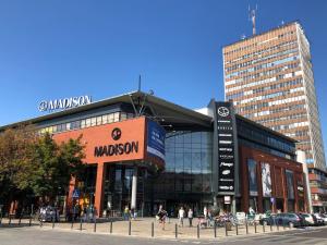 Budynek, w którym mieści się apartament