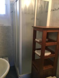 Koupelna v ubytování Bellano Casa Elena + 24 fotografií