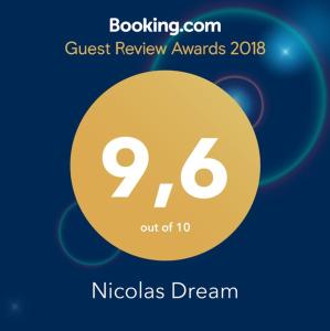 Certifikát, ocenenie alebo iný dokument vystavený v ubytovaní Nicolas Dream