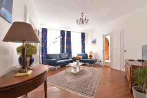 TV a/nebo společenská místnost v ubytování Marquisat de Vauban - Exclusive home
