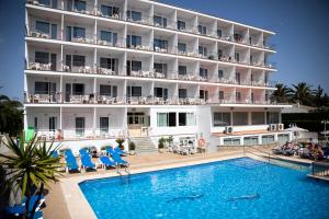 Bazén v ubytování Hotel Don Miguel Playa nebo v jeho okolí