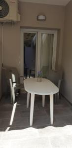 Φωτογραφία από το άλμπουμ του Chriselia 4 στη Νέα Ρόδα