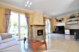Posedenie v ubytovaní VILLA HUGO- Badia Gran- Llucmajor- Mallorca