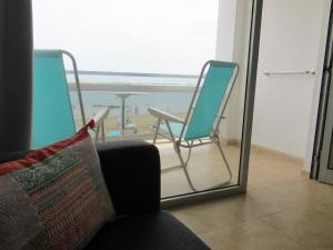 Rõdu või terrass majutusasutuses Loft en playa Las Canteras-vista mar con wifi