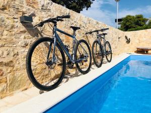 Jazda na bicykli v okolí ubytovania House Sidro, Stari Grad