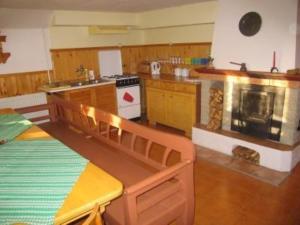 Η κουζίνα ή μικρή κουζίνα στο Chalupa Vysoke Tatry