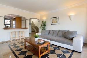 Posezení v ubytování Hipoclub Villas, Aguamarina 28