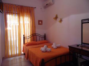 Gallery image of Four Seasons 1 in Paralia Katerinis +24 photos