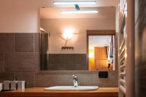 A bathroom at Baita Carnale, Montagna in Valtellina Még 24 kép