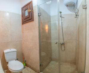A bathroom at El gouna South Marina Townhouse Apartment 3 bedrooms