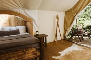 Foto sihtkohas Keystone asuva majutusasutuse Under Canvas Mount Rushmore galeriist