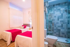 Koupelna v ubytování A&S APARTAMENTOS MALAGA I