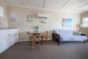 Foto de la galería de Blue Dolphin Inn and Cottages en Grand Isle