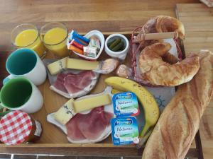 Φωτογραφία από το άλμπουμ του Chambre d'hôtes Chez Karine et Roland σε Le Fied