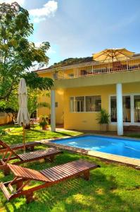 Πισίνα στο ή κοντά στο Villa Moringa Guesthouse