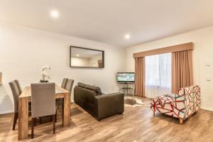 Afbeelding uit fotogalerij van Blazing Stump Motel & Suites in Wodonga