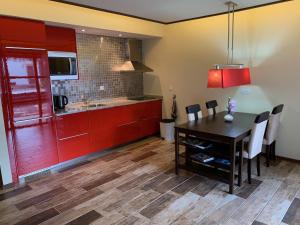 Kjøkken eller kjøkkenkrok på Liberdada Suites